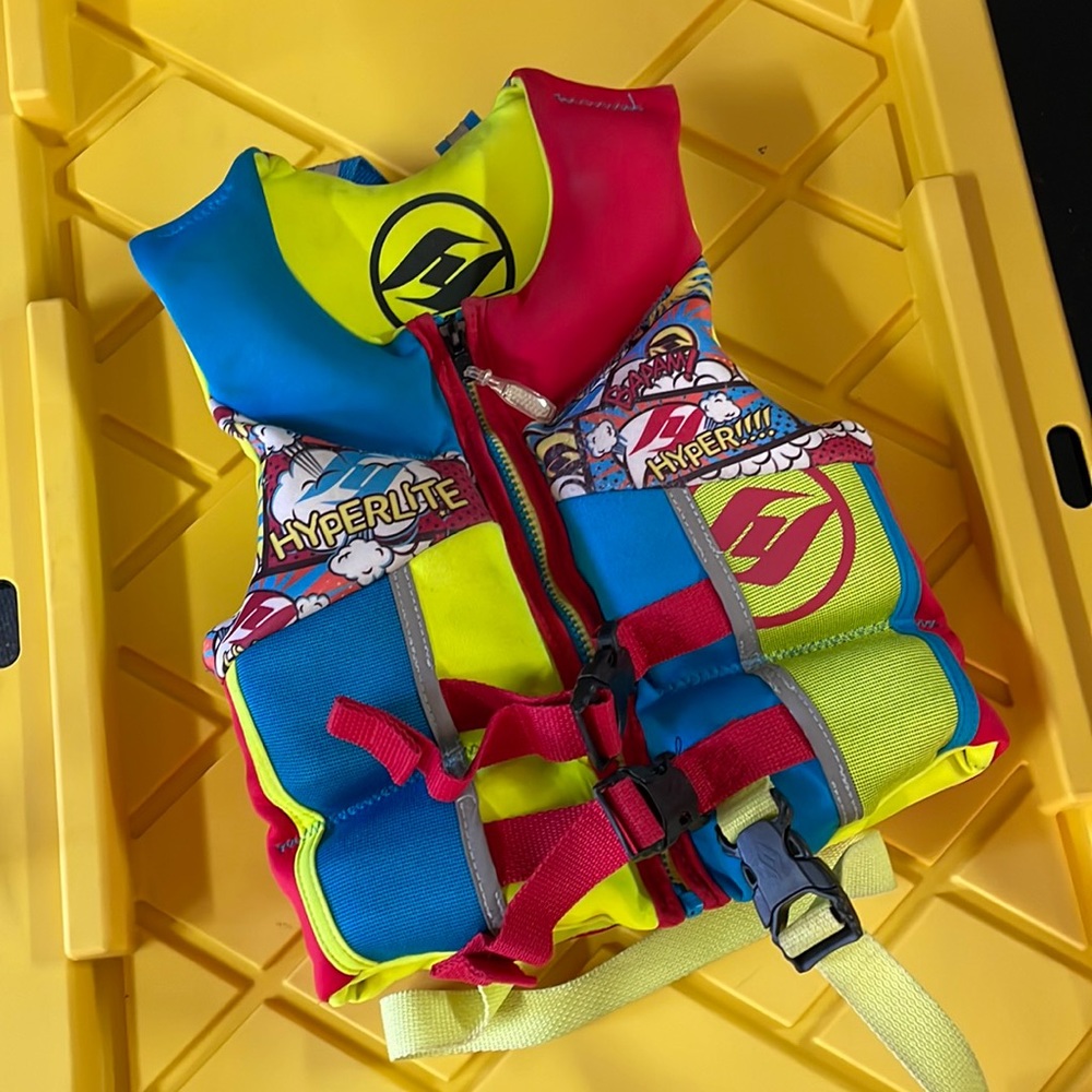 Kids life vest USCG Approved
